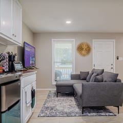 Relaxing Studio | Midtown Columbus Near Fort Moore
