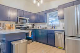 Convenient 4BR Stay Near Airport & Fort Moore