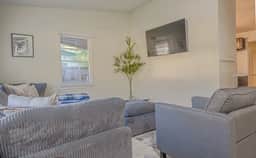 Convenient 4BR Stay Near Airport & Fort Moore