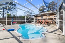 The Abuela House w/ pool Near Airport & Ft Moore