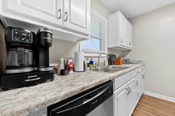 Stylish Midtown 1BR Retreat Near Fort Moore