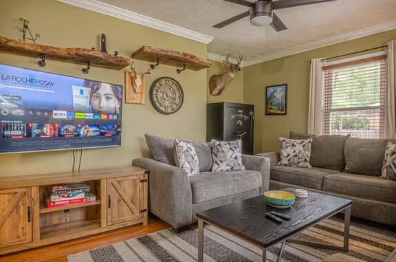 Military Bungalow w/ Grill & Fire Pit Near Moore - Image 2