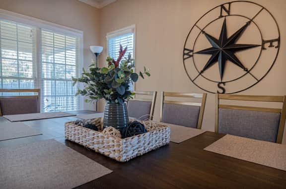 Modern Columbus Military stay w/ Grill & Games - Image 2