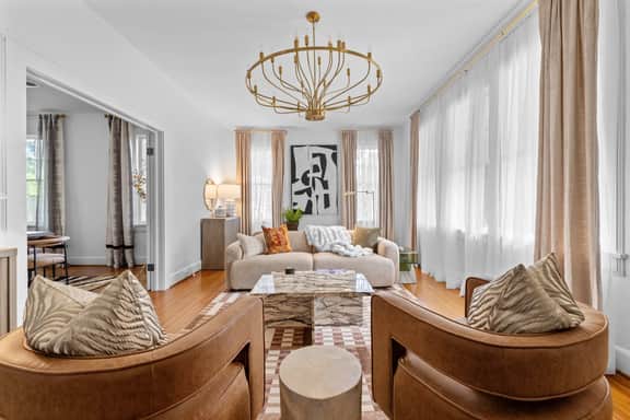 Downtown Elegant Home w/ Porch Near Riverwalk