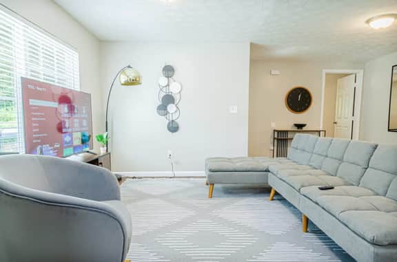 Historic 3BR Family Stay Near Fort Moore - Image 3