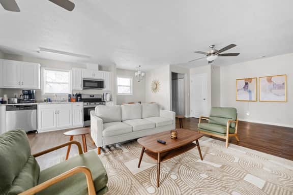 Modern 2BR Midtown Comfort Stay in Columbus