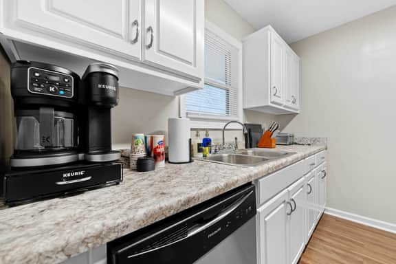 Stylish Midtown 1BR Retreat Near Fort Moore